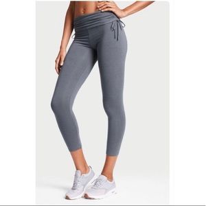 Victoria’s Secret Sport High Rise Capri Legging S